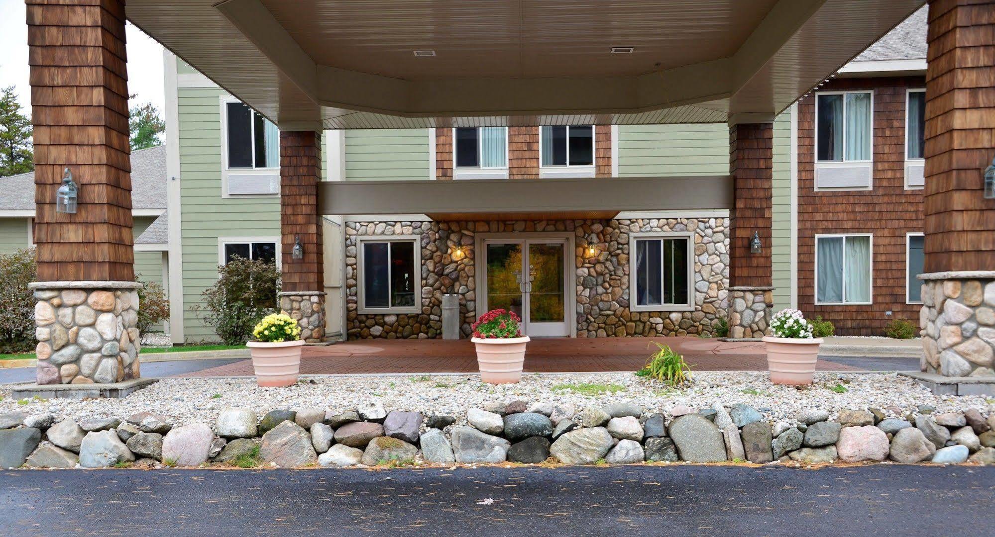 Pellston Lodge מראה חיצוני תמונה